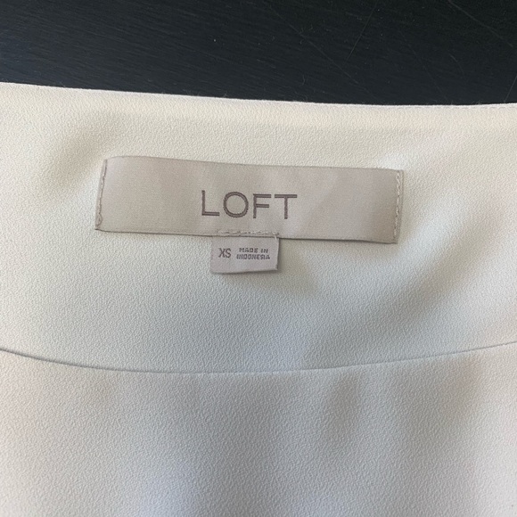 LOFT Tops With Tulip Cap Sleeves - Picture 3 of 11